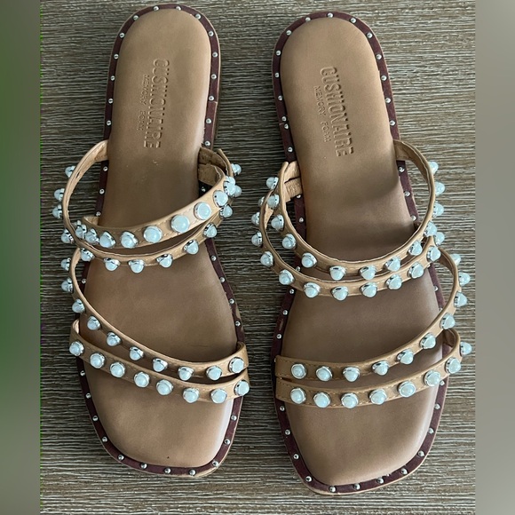 Cushionaire Pearl Studded Sandals Tan Memory Foam Slides Size 7 - Picture 1 of 6